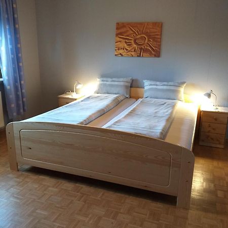 Apartment Zwei Schlafzimmer- Betten In Komforthoehe Baumholder Bagian luar foto