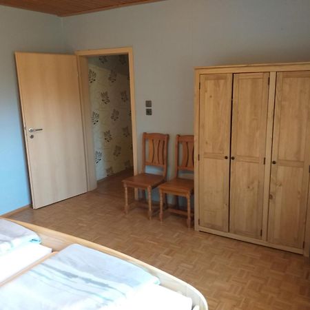 Apartment Zwei Schlafzimmer- Betten In Komforthoehe Baumholder Bagian luar foto