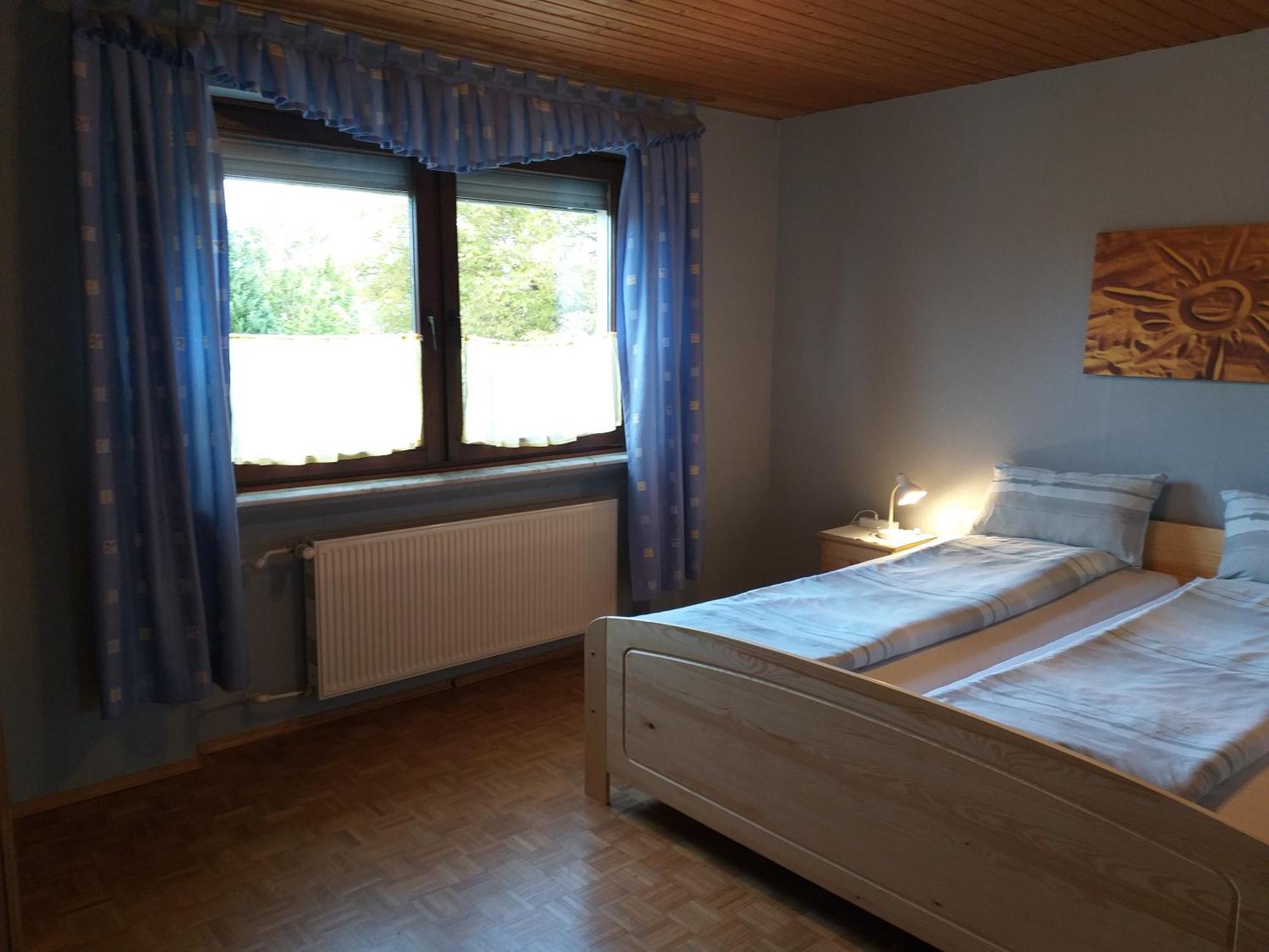 Apartment Zwei Schlafzimmer- Betten In Komforthoehe Baumholder Bagian luar foto